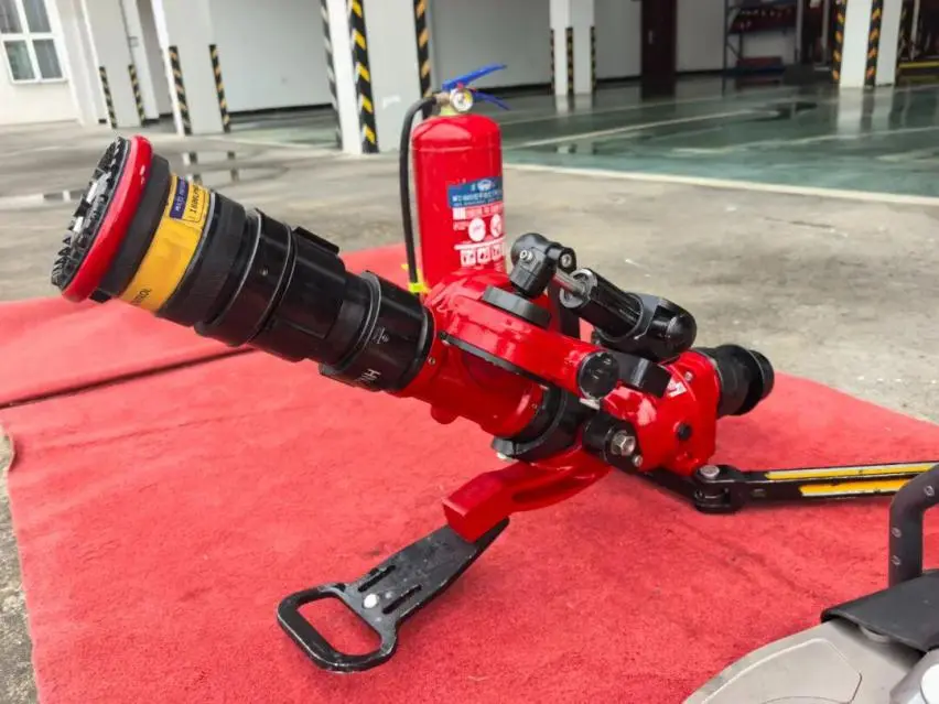 Deploying the fire ground monitor on uneven ground